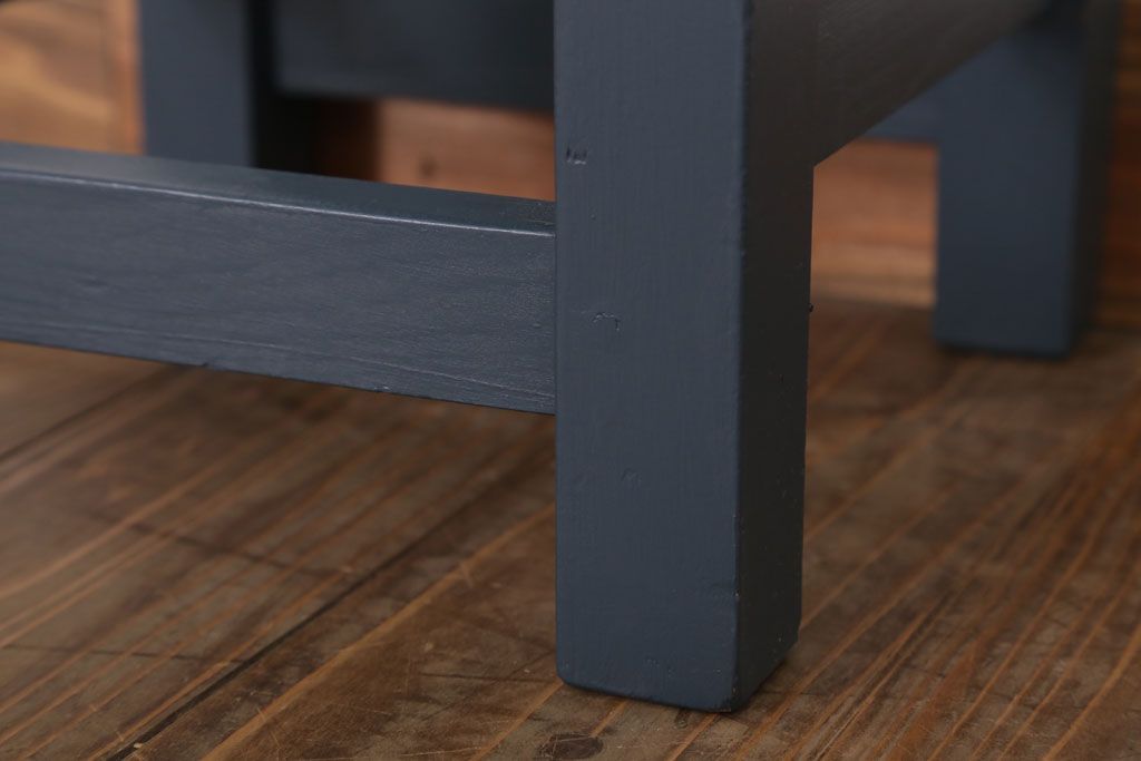 レトロ家具　昭和レトロ　ペイントがかわいい角スツール(ネイビー)