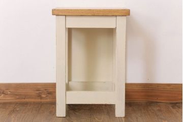 レトロ家具　昭和レトロ　ペイントがかわいい角スツール(アイボリー)