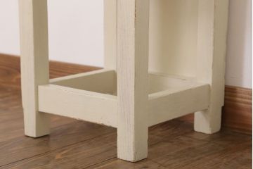 レトロ家具　昭和レトロ　ペイントがかわいい角スツール(アイボリー)