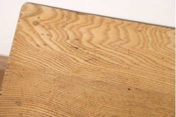 レトロ家具　昭和レトロ　ペイントがかわいい角スツール(アイボリー)