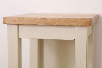 レトロ家具　昭和レトロ　ペイントがかわいい角スツール(アイボリー)