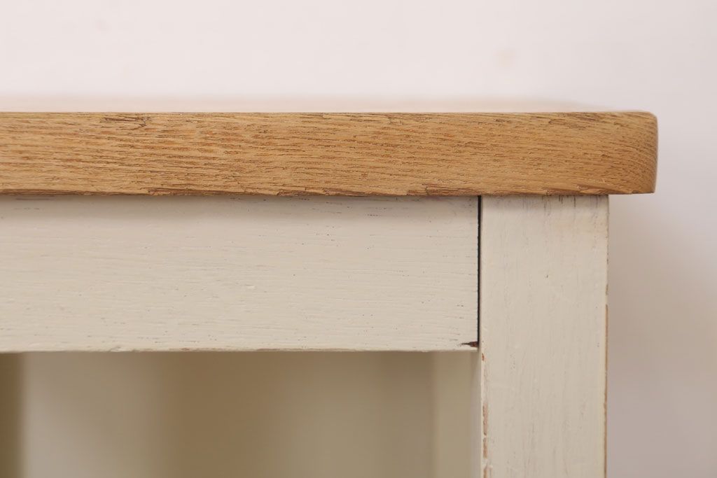 レトロ家具　昭和レトロ　ペイントがかわいい角スツール(アイボリー)