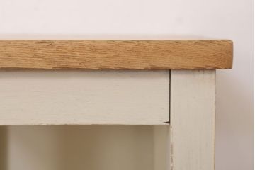 レトロ家具　昭和レトロ　ペイントがかわいい角スツール(アイボリー)