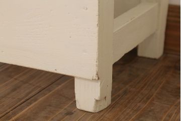 レトロ家具　昭和レトロ　ペイントがかわいい角スツール(アイボリー)