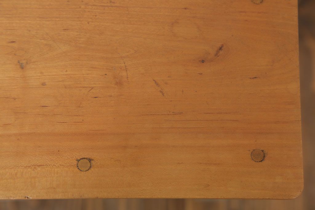 アンティーク雑貨　昭和レトロ　ペイントがかわいい角スツール(オリーブグリーン)(2)