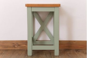 レトロ家具　昭和レトロ　ペイントがかわいい角スツール(くすんだグリーン)