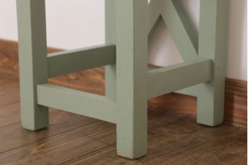 レトロ家具　昭和レトロ　ペイントがかわいい角スツール(くすんだグリーン)