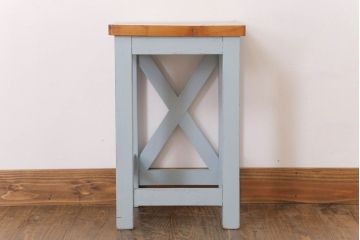 レトロ家具　昭和レトロ　ペイントがかわいい角スツール(くすんだ水色)