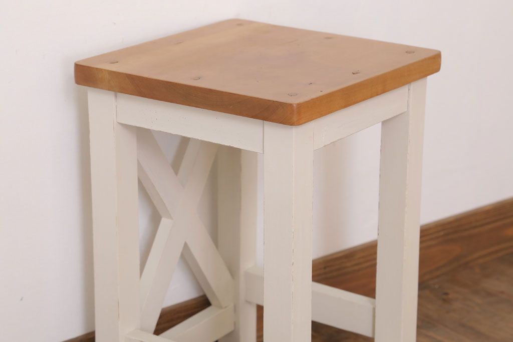 レトロ家具　昭和レトロ　ペイントがかわいい角スツール(ホワイト)(1)