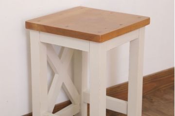 レトロ家具　昭和レトロ　ペイントがかわいい角スツール(ホワイト)(1)