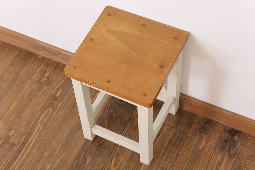 レトロ家具　昭和レトロ　ペイントがかわいい角スツール(ホワイト)(2)