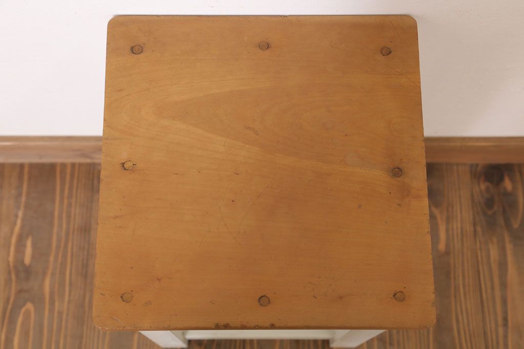 レトロ家具　昭和レトロ　ペイントがかわいい角スツール(ホワイト)(2)