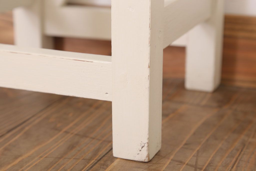 レトロ家具　昭和レトロ　ペイントがかわいい角スツール(ホワイト)(2)