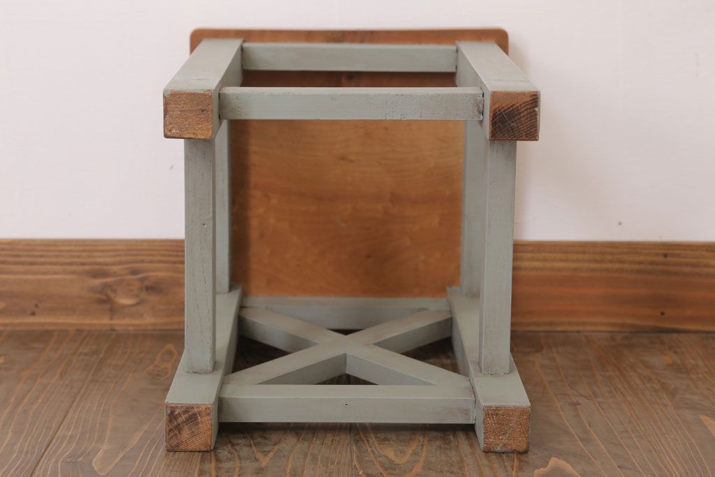 昭和レトロ　ペイントがかわいい角スツール(オリーブグリーン)(1)