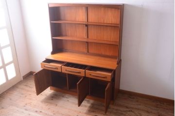 ヴィンテージ家具　北欧ビンテージ　G-PLAN　上質なキャビネット(重ね収納棚)