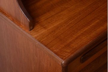 ヴィンテージ家具　北欧ビンテージ　G-PLAN　上質なキャビネット(重ね収納棚)