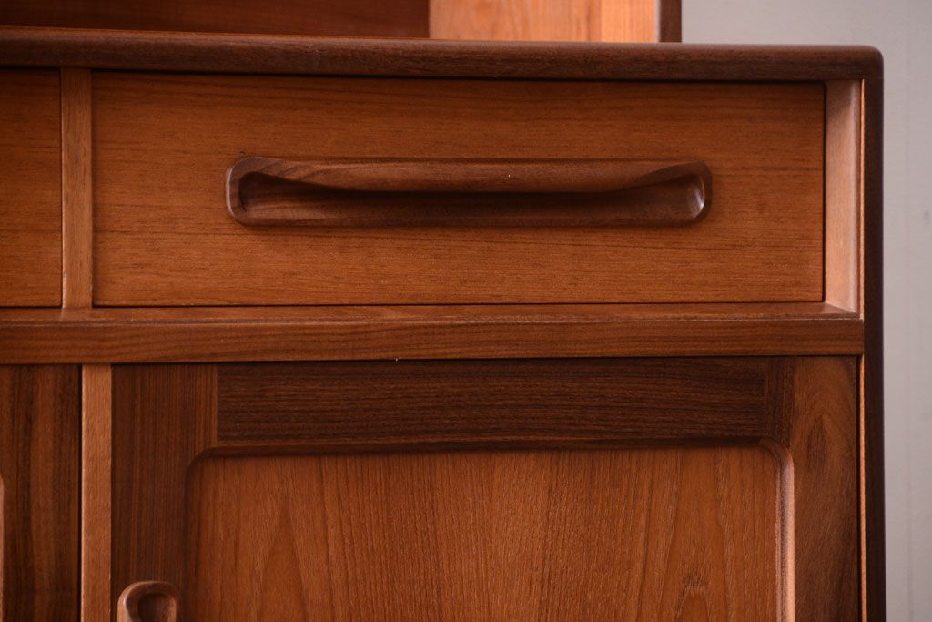 ヴィンテージ家具　北欧ビンテージ　G-PLAN　上質なキャビネット(重ね収納棚)