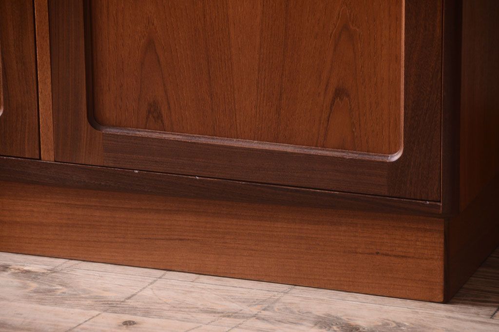 ヴィンテージ家具　北欧ビンテージ　G-PLAN　上質なキャビネット(重ね収納棚)