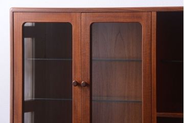 ヴィンテージ家具　G-PLAN 北欧ビンテージ　チーク材のサイドボード(キャビネット・収納棚)