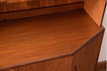 ヴィンテージ家具　G-PLAN 北欧ビンテージ　チーク材のサイドボード(キャビネット・収納棚)