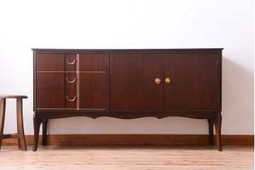 ヴィンテージ家具　マホガニー突板!イギリスビンテージサイドボード(リビングボード)