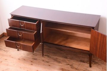 ヴィンテージ家具　マホガニー突板!イギリスビンテージサイドボード(リビングボード)