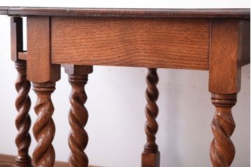 アンティーク家具　ツイストレッグバタフライテーブル(エクステンションテーブル)