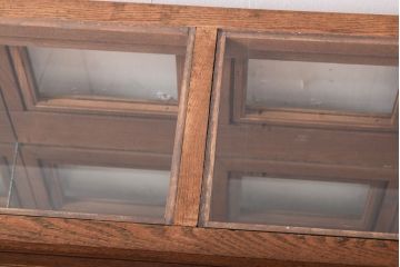 レトロ家具　古い商店の昭和レトロなガラスケース(陳列ケース)