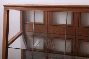 レトロ家具　古い商店の昭和レトロなガラスケース(陳列ケース)