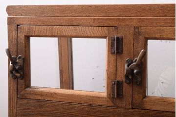 レトロ家具　古い商店の昭和レトロなガラスケース(陳列ケース)