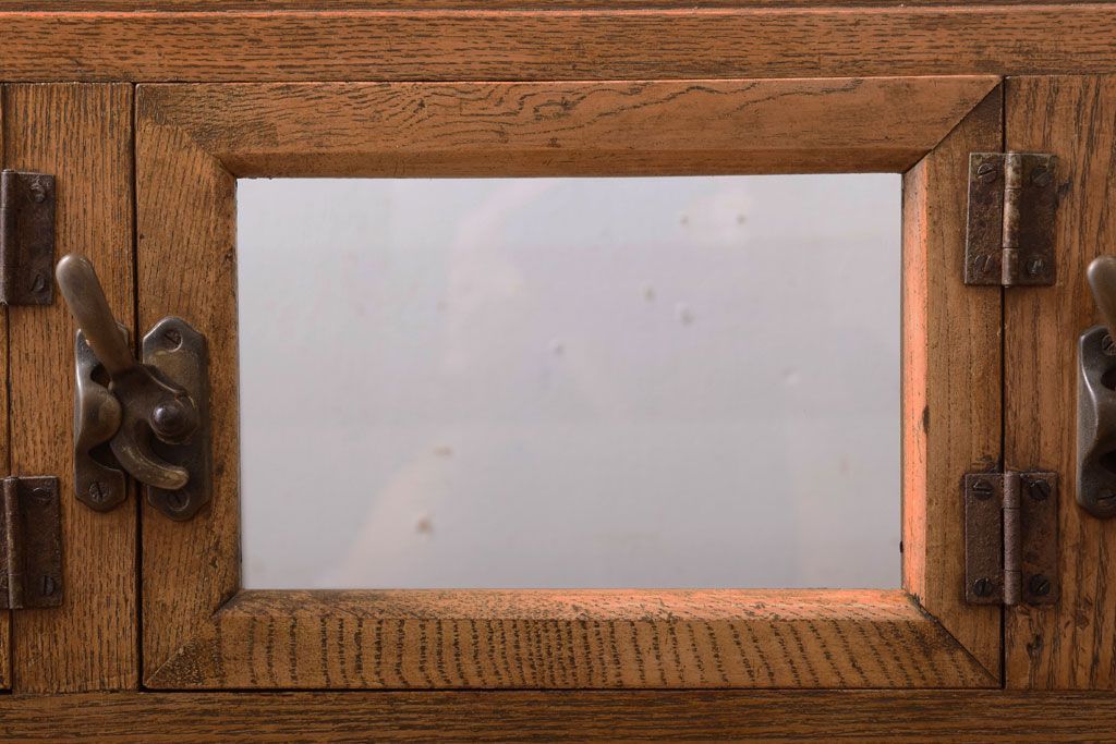 レトロ家具　古い商店の昭和レトロなガラスケース(陳列ケース)