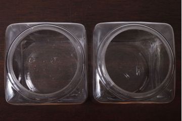 アンティーク雑貨　古い駄菓子屋のガラス瓶(ビン)2個セット