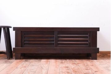 アンティーク家具　和モダンスタイル　脚付き!古い木のアンティーク四尺水屋箪笥ローボード(テレビ台、キャビネット、収納棚)