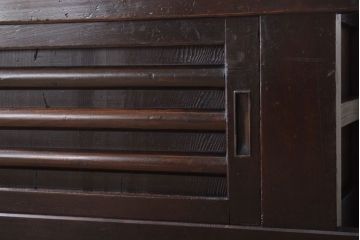 アンティーク家具　和モダンスタイル　脚付き!古い木のアンティーク四尺水屋箪笥ローボード(テレビ台、キャビネット、収納棚)