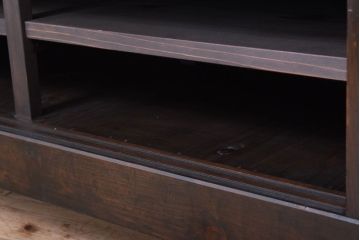 アンティーク家具　和モダンスタイル　脚付き!古い木のアンティーク四尺水屋箪笥ローボード(テレビ台、キャビネット、収納棚)