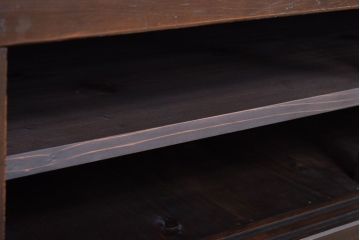 アンティーク家具　和モダンスタイル　脚付き!古い木のアンティーク四尺水屋箪笥ローボード(テレビ台、キャビネット、収納棚)