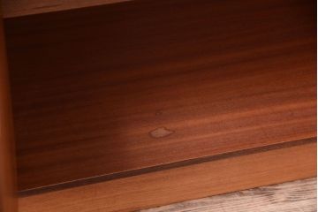 ヴィンテージ家具　G-PLAN 北欧ビンテージ　チーク材のサイドボード(収納棚)