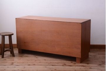 ヴィンテージ家具　G-PLAN 北欧ビンテージ　チーク材のサイドボード(収納棚)