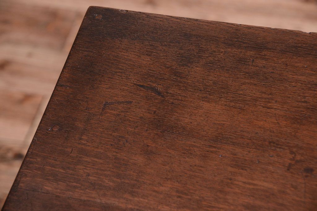 アンティーク家具　ネームプレート取っ手!三方ナラ材のアンティークチェスト(小引き出し)