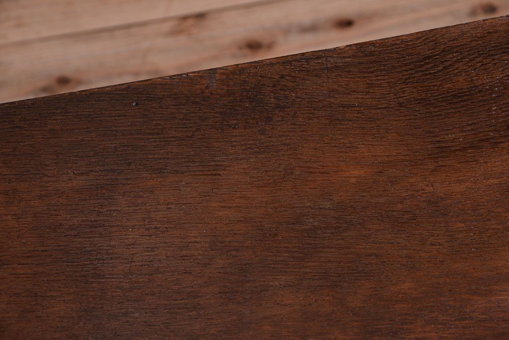 アンティーク家具　ネームプレート取っ手!三方ナラ材のアンティークチェスト(小引き出し)