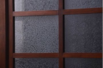 古い木製　葉ガラス入り　和製アンティークの衝立