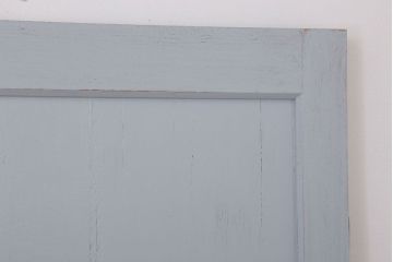 アンティークペイントのレトロなドア