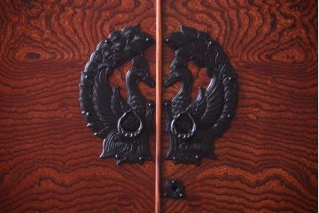 中古　岩谷堂民芸　上質な衣装箪笥(観音箪笥)