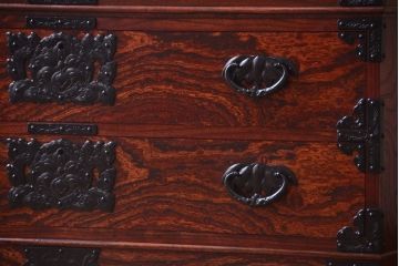 中古　岩谷堂民芸　上質な衣装箪笥(観音箪笥)