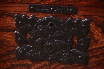 中古　岩谷堂民芸　上質な衣装箪笥(観音箪笥)