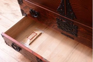 中古　岩谷堂民芸　上質な衣装箪笥(観音箪笥)