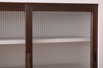 アンティーク家具　アンティークホワイトペイント　モールガラス引き戸のキャビネット(収納棚)