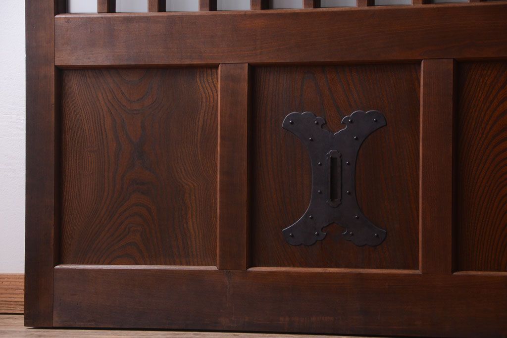 古民具・骨董　すりガラス入り　上質な和製アンティーク格子蔵戸(玄関戸)