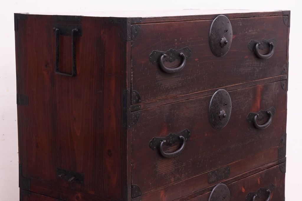 アンティーク家具　古民具・骨董　古い木の重ね衣装箪笥(時代箪笥)