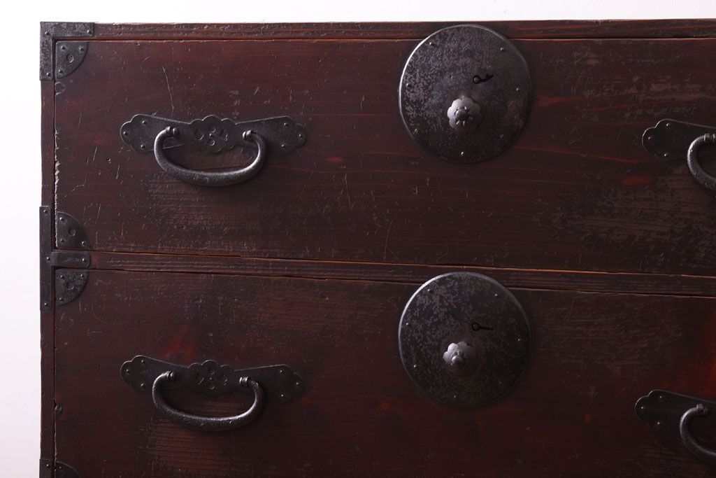 アンティーク家具　古民具・骨董　古い木の重ね衣装箪笥(時代箪笥)